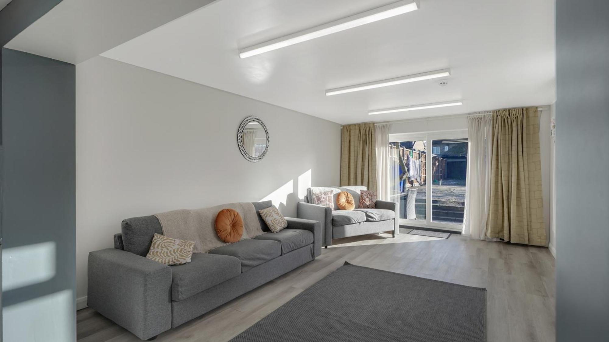 Comfy Double En-Suite Room In Barking Баркинг Экстерьер фото